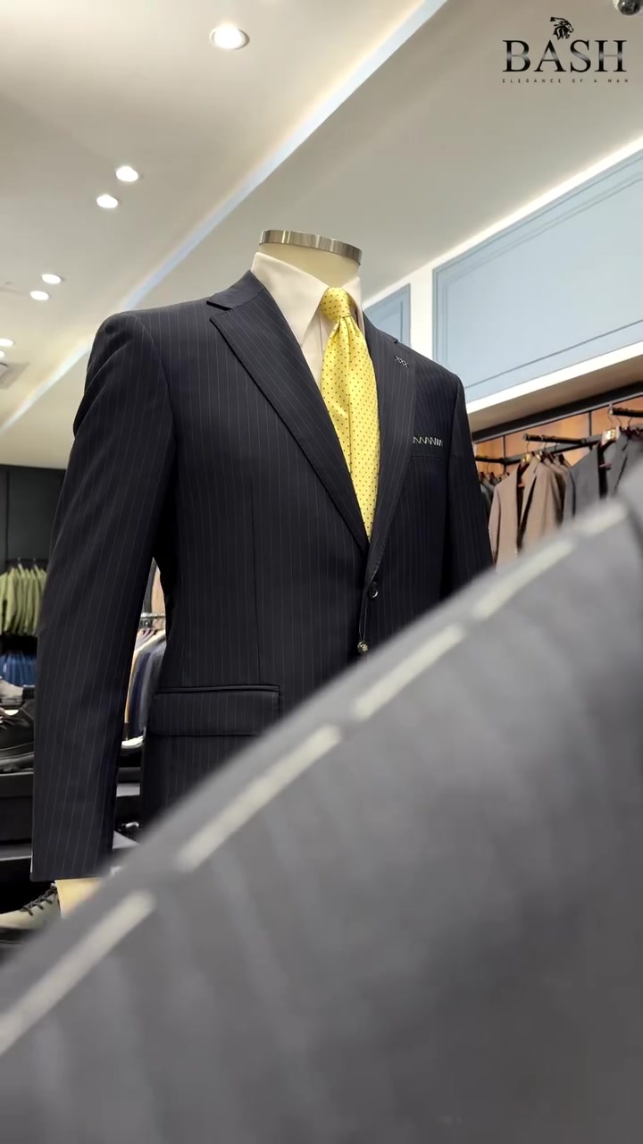 

نص مكتوب في الصور:
- BASH ELEGANCE OF A MAN