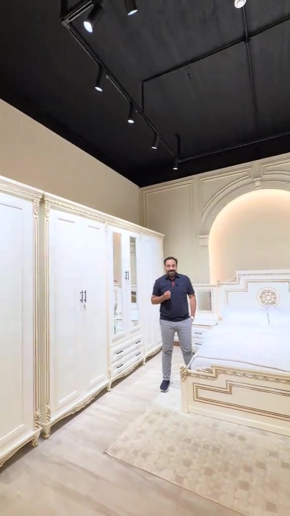 موديل المحارة  السعر 3 ملايين و150 الف فقط اللون اوف وايت وتطعيم قهوائي الوجه MDF  خمسة ملم الداخل صاج طبيعي 3ملم قواطع المجرات بلوك بورد وسكك حديد  القاعدة بلوك صاج  الظهر چرچوبة شد براغي  السرير خشب رگم لوح 6 ارجل ثقيل طابورية جلوس إضافية ارتفاع الكنتور 247سم عرض الكنتور 321سم عرض زاوية الملابس 115سم  يعتاد الكنتور وزاوية الملابس ضلع كامل 436سم السعر 3150 فقط  تفاصيل كاملة داخل الفيديو  شركة الأفراح للأثاث العراقي  البيع بالنقد وبالأقساط ‏ غرفة نوم- اطقم قنفات - مفروشات - اخشاب تصنيع الأثاث  ‏العنوان محافظة واسط قضاء العزيزية قرب كراج بغداد مقابل مقهى حوران ‏التوصيل والشد مجاني إلى جميع محافظات العراق ‏خدمة استبدال الغرف العراقية القديمة بغرفة جديدة مع الاتفاق على الفرق ‏ خدمات ما بعد البيع لمدة سنة مجانية  *********** *********** *********** *********** *********** *********** #غرف_نوم  #العراق #غرف #نجارة #ديكورات_داخليه 
