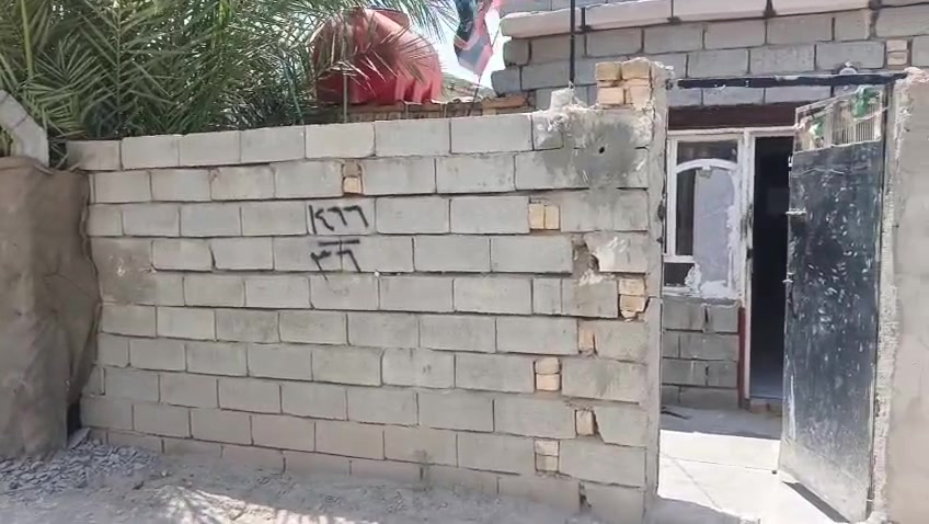 ا سلام عليكم ديوانيه بدايه سنيه السياحي مدارس قريبه متوسطه وابتدئيه  طابو زراعي  سند ٢٥ومرقم لتطويب مشتمل صاله وغرفه نوم وحمام ومطبخ صغير مساحه البناء 60 مساحه الكليه 159تجي وتقيس مالك علاقه بل فيديو خدمات (ماء وتبليط وكهرباء فول وأناره شارع ) وحديقه بيهه حته تنور طين وشغال جيران خير من الله سعر تعال خاص ودلل أو اتصل على الرقم ***********

