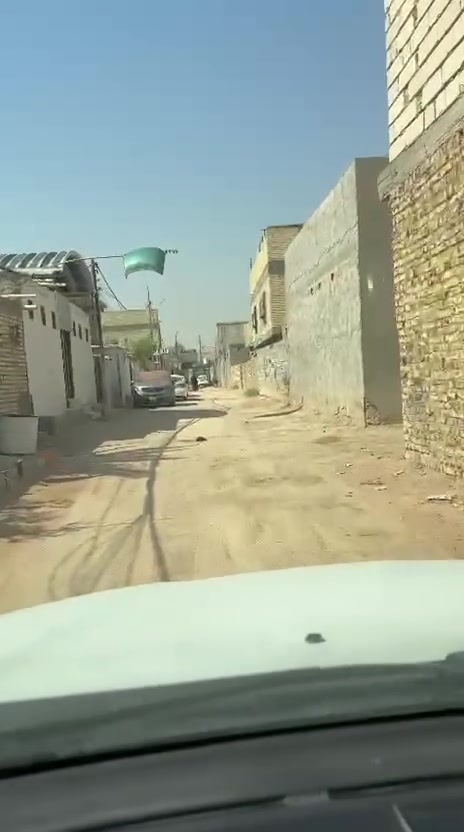 بيت للبيع 280 متر بناء جديد طابوق درجة اولى اساس وسقف كونكريت البناء تحت اشراف هندسي قريب على مسجد السهلة يوجد مقطع توضيحي للموقع من مسجد السهلة للبيت توجد مساحة خلف البيت يتم استغلالها حسب رغبة المشتري يحتوي البيت على غرفتين وصالة واستقبال ومطبخ ومجموعتين صحيات داخلية وخارجية السعر 135 مليون وقابل للتفاوض للأستفسار واتساب ***********

مكتب الموسوي للوسائط العقارية مستعدون لأستقبال عروضكم التجارية والزراعية والسكنية بيع وشراء رهان ايجار
