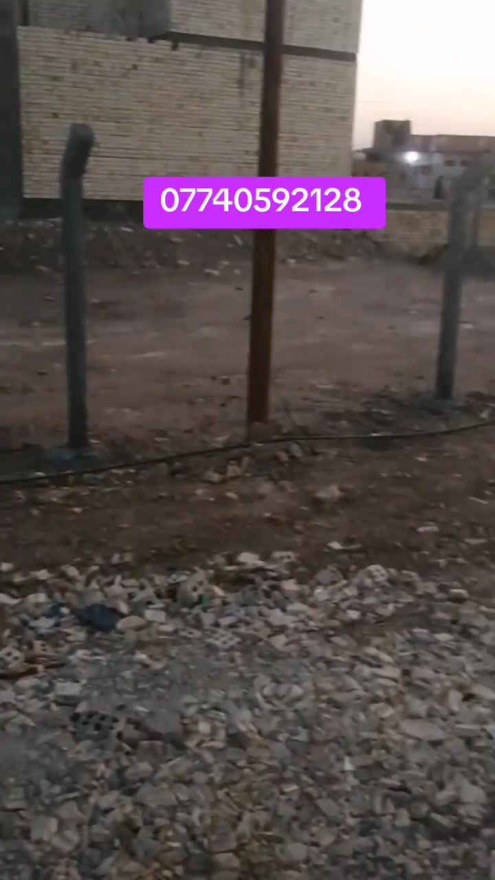 السلام عليكم عندي أرض للبيع  مساحه١٧٥ العنوان مجاور شارع عشرين فرع ١٠ أمتار متوفر مي  كهرباء مجاري  انترنت  معروضه عند مكتب الاخوين  عنوان المكتب شارع المشروع  بداره ابو ماجد ***********
