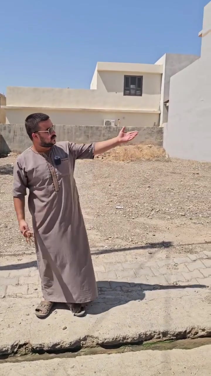 🏠 قطعة أرض للبيع – حي السلام الأولى

📍 موقع مميز قرب بيت أبو مروان السعيدي
📐 المساحة: 250 م²
📏 الواجهة: 10 م | النزال: 25 م
💧⚡ كاع عدلة وخدمات فول

📞 للاستفسار والاتصال المباشر بصاحب القطعة:
***********
