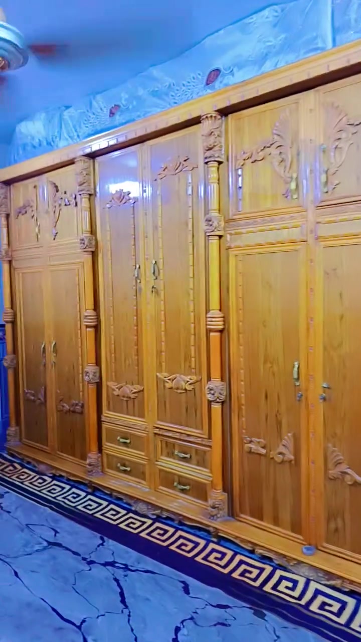السلام عليكم كنتور 8 خانات تزكام كله صاج داخل خارج شرط الفحص بعده بجيس مدينه الصدر بمليون وربع
