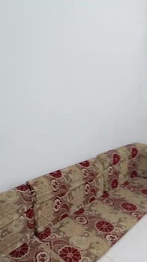 السلام عليكم مكلفه بنشر دوشك جربايه نفرين 
ديوان نضيف الدواشك 3
المسند مال ضهر 5
المتكيه 5 
مكان ناصريه مركز رقم صاحب غراض ***********
