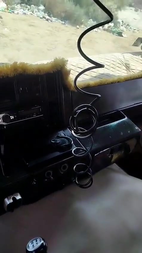 سلام عليكم للبيع تنكر 1995سياره جديده وجاهزه محرك كاورين كير مكينه شاصي كفاله السياره جاهزه من كلشي رقم سنويه جدد رقم نينوى ب اسمي عنواني بصره ابو الخصيب حمدان سعر 185وبيها مجال قليل للشراي المو شراي لا يخابر ويكسر بسعرها رقمي ***********
