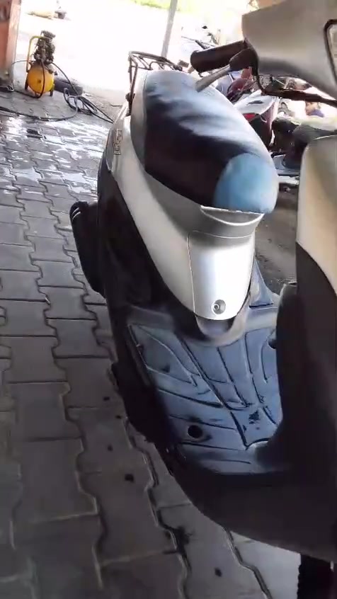 هاي الحلوه معروضه للبيع سعرها 550
العنوان مثبت بلصوره
