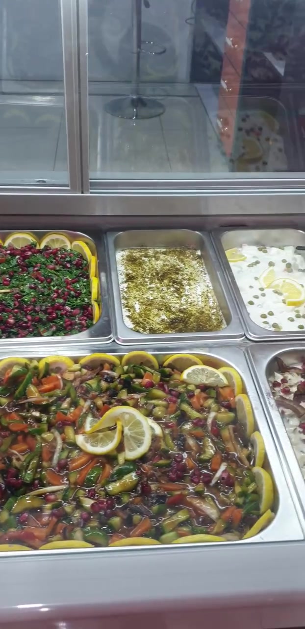 شيف مقبلات متفرغ وشغلي حسب الطلب.😊 سكني كربلاء واشتغل باقي المحافظات حسب الاتفاق 
للتواصل ***********
