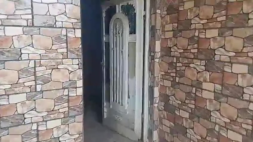 بيت للإيجار • ٣٠٠م • كوت حي الحكيم