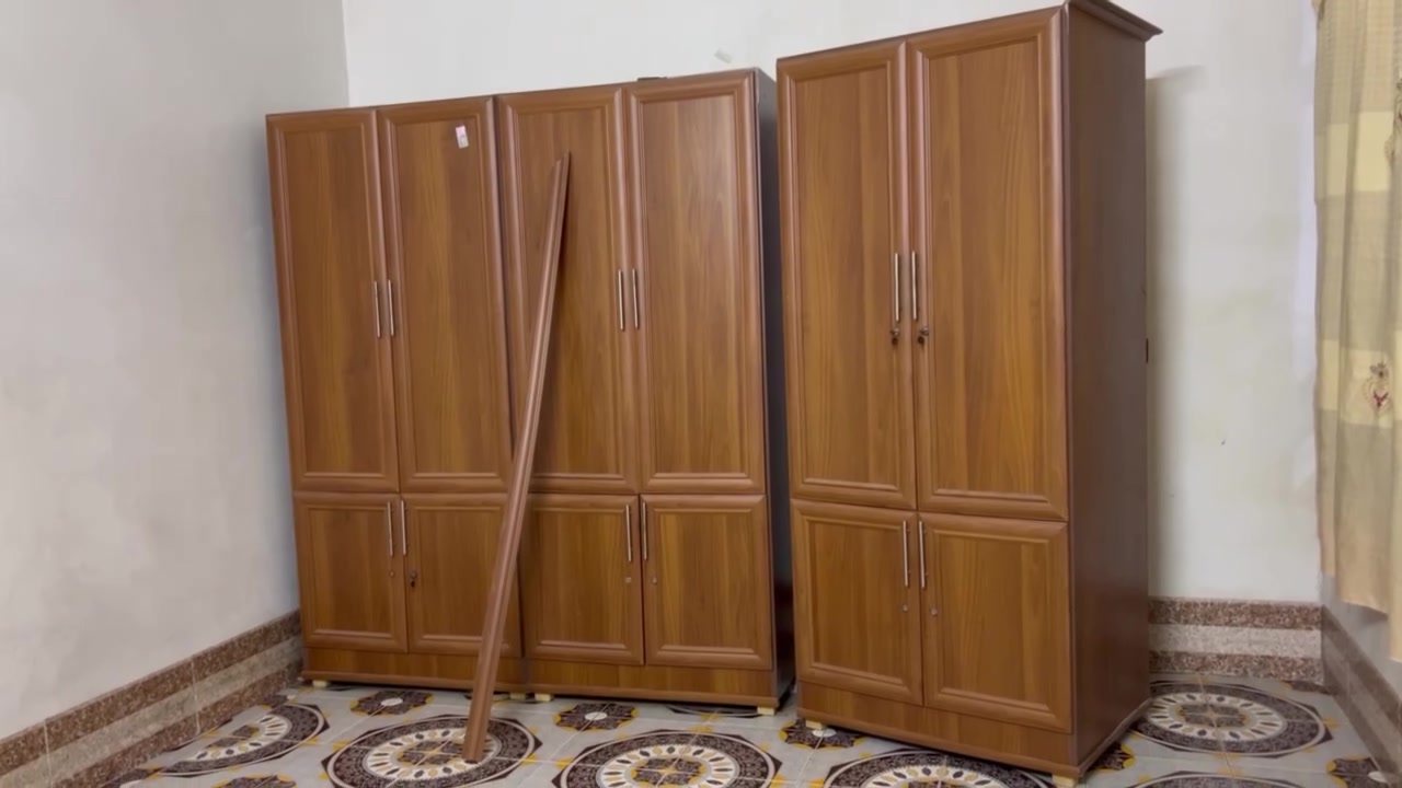 كانتورى ده ست كردى عه سلى دار گويزى عه سله بي شكاوى و بي شوخت ته نها كه ميك ڤايبه رى پشتى ته ره شوعى كردوه و ته واو زور جوان و پاكه به شه رتى بي عه يبى ٢٥٠ هه زارو معامه 

***********

***********
