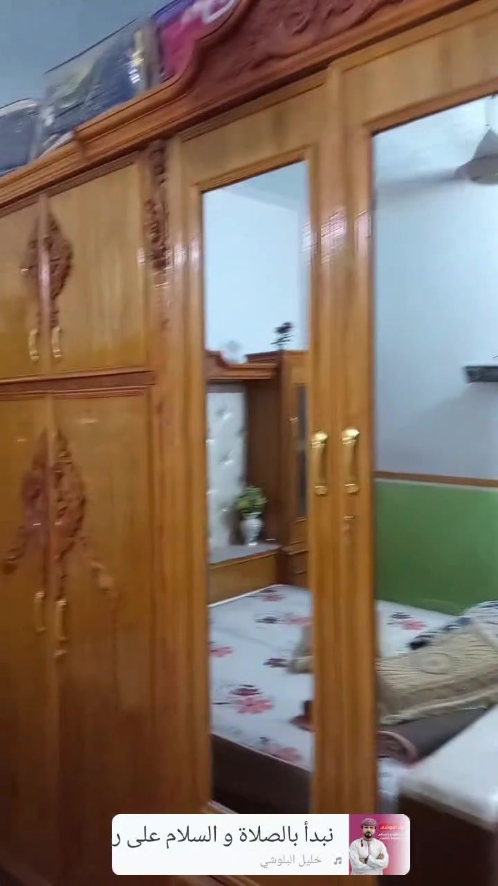 السلام عليكم تريد غرفه اخشاب ومحتاركلها ب 5 مليون او 4 مليون لاتحتار
غرفه طابقين صاج جديده اكثر من ماتتخيل شخط مابيها تحفه فنيه السعر 3 مليون قفل للاسفسار *********** حله شارع 80 قرب القبه الذهبيه
