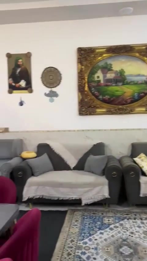 السلام عليكم
بيت للبيع المساحة ٢٢٠ سند بناء حديث نظام تركي
يحتوي على ٣غرف نوم وصحيات داخلية وخارجية وطابق ثاني وباقي تفاصيل داخل الفيديوات
السياحي العتايج اول منطقة بالسياحي قريب على الشارع العام الجيران ذهب وناس طيبه السعر (١٣٠ مليون) للاستفسار واتساب (***********)
