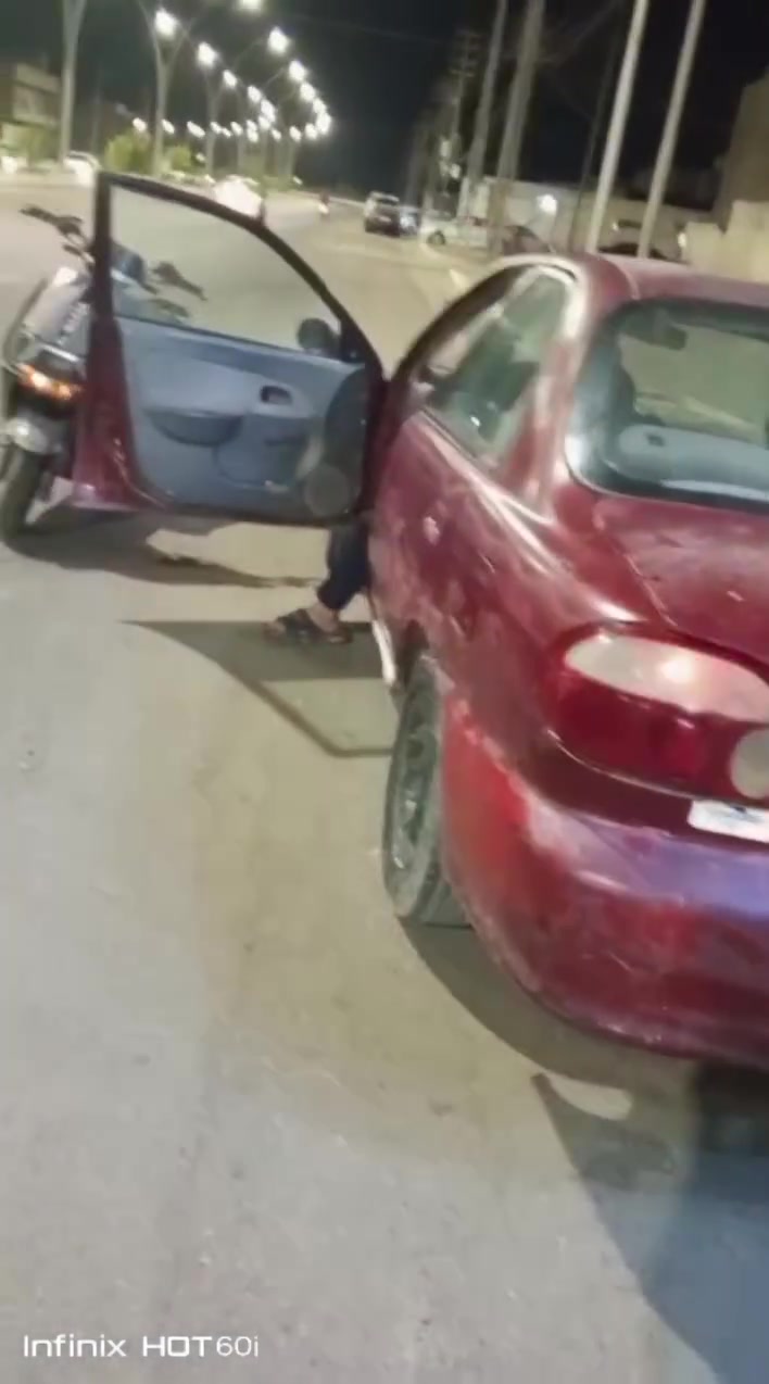 سلام عليكم  
كيه سيفيا موديل 2000 كير محرك خير من الله 🤎 
سنويه لل 31 اني راعيها لا كصة ولا ضربه السيارة بلاديه  باقي التفاصيل اتصل على هاذا الرقم( ***********) فقط واتساب مكان السيارة الانبار الرمادي 🤍
