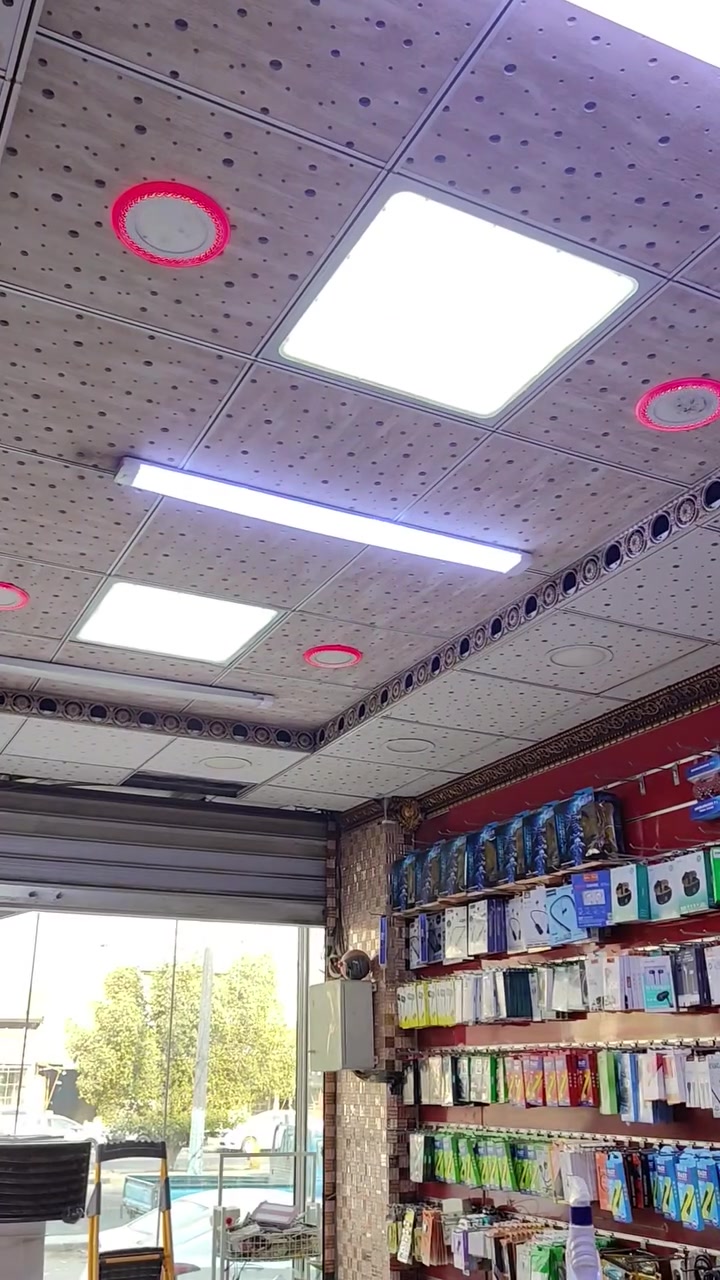 سلام  عليكم ديكور سقوف مع كلوبات شموع كلهم سعرهم 50
