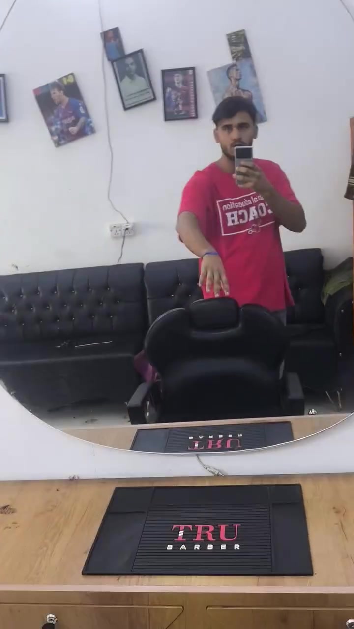 ميز +مرايه وكرسي السعر خاص مكاني بغداد تقاطع النهروان التصال ***********
