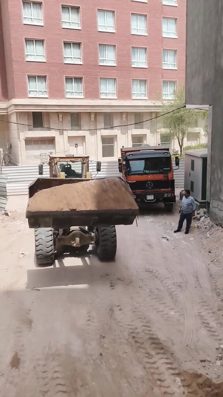 سلام عليكم البيع شفل حجم ٨٠ السعر 90 ورقه تفاصيل انتصل عله رقم ***********
