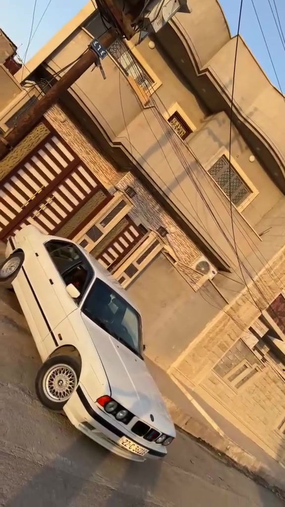 بي ام 525 موديل 1991 ويل خليه جديد تواير جديد مصبوغه حزام كير ومحرك اب شرط العنوان الموصل للستفسار خاص *********** بي وتساب
