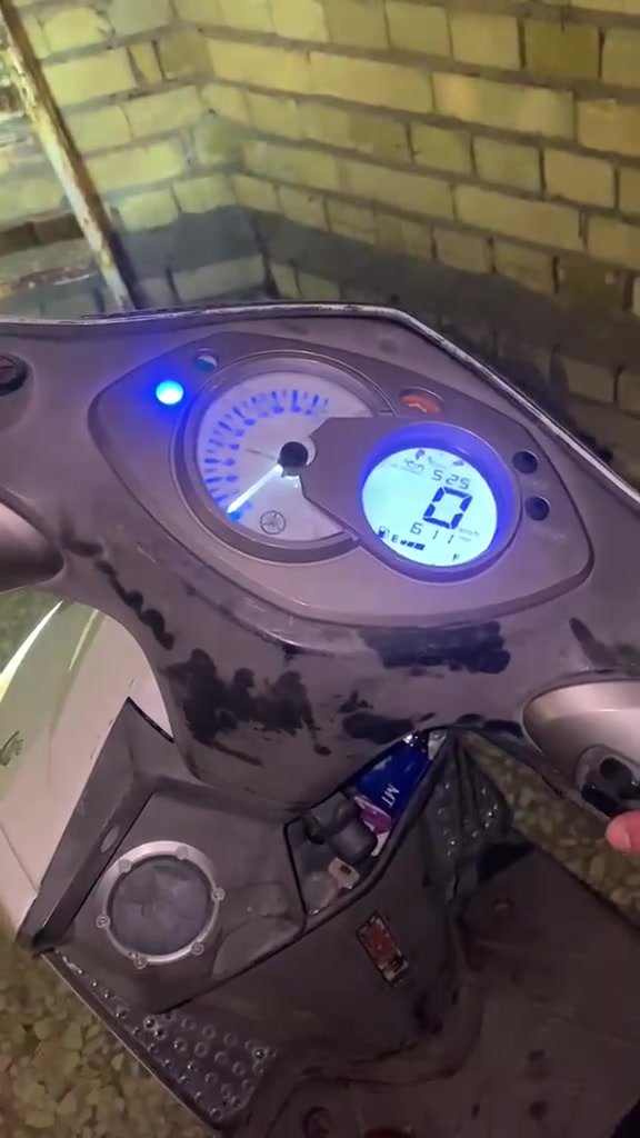 سكنس فحل نوزل ياباني درجه خير من الله مكينه كفله من كلشي درجه نزله من رنبه صار الها 8 شهر سعر 825 وبيها مجال مكان الدوره ***********
