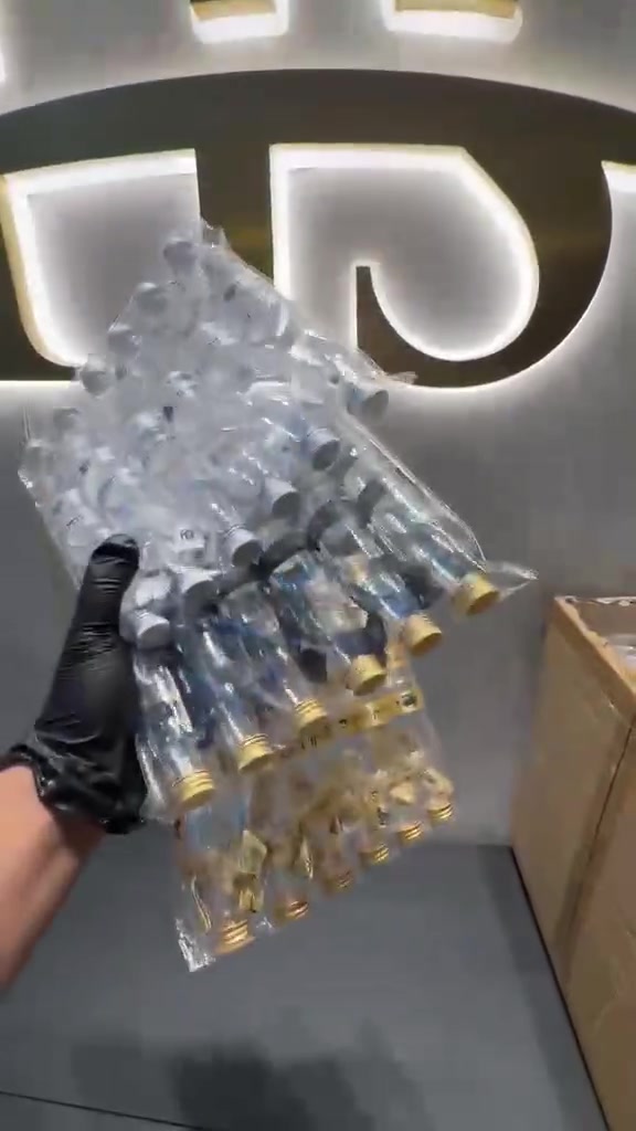 ✨ أهــلاً وسهــلاً بكــم ✨

🚚 تتوفر خدمة التوصيل إلى كافة المحافظات 🇮🇶

📦 للحجز والاستفسار:

📞 ***********

📲رابط قناة تلكرام👇🏻

https://t.me/DOV0AwEd0IAzZjRi

📲رابط كروب وتساب👇🏻

https://chat.whatsapp.com/Gon8Dpz44ag1WB5fQZfczO?mode=gi_t
