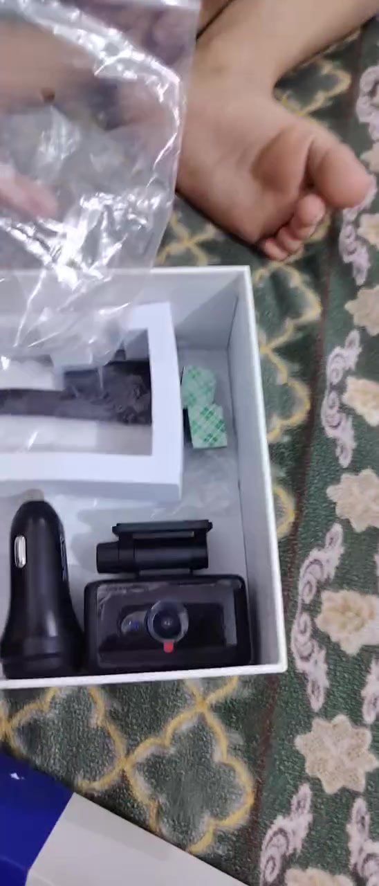 شوف الفديو وراسلني
بس كامرات بدون داش كام

نص مكتوب في الصور:
- HONOR X9c