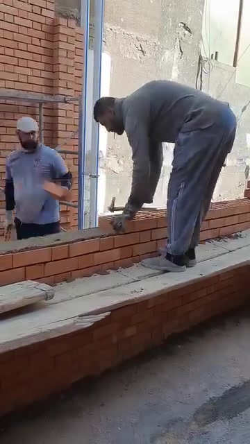 🧱🏘🇮🇶🗺🪬
خلفة بناء 

بغداد حي الرئاسة 

ابو علي الدراجي

 اخوتي الأعزاء اخوكم خلفة بناء درجة أولى مستعدون لكافة أعمال البناء حسب المواصفات الهندسية وكافة الخرائط يكون عملنا كالآتي 

١.بناء الدبل ارضي ٤٠٠ آلف 

٢.بناء الدبل قاط اول٤٥٠ آلف

٣.بناء بيتونة وستارة ٤٥٠ آلف

نص مكتوب في الصور:
- عماره خلفات البناء كباله مستعدون لكافة فة اعمال البناء وحسب المواصفات طابوك 1 بناء كباله 2 بناء بلوك احمر 3 بناء ثرمستون 4 بناء طابوكه احمر اني وعمالي وأخذ عله الدبل ٤٠٠ للارضي اخذ عله الطابق الثاني عله الدبل ٤٥٠) ابو حسين القريشي *********** *********** *********** للاتصال واتساب