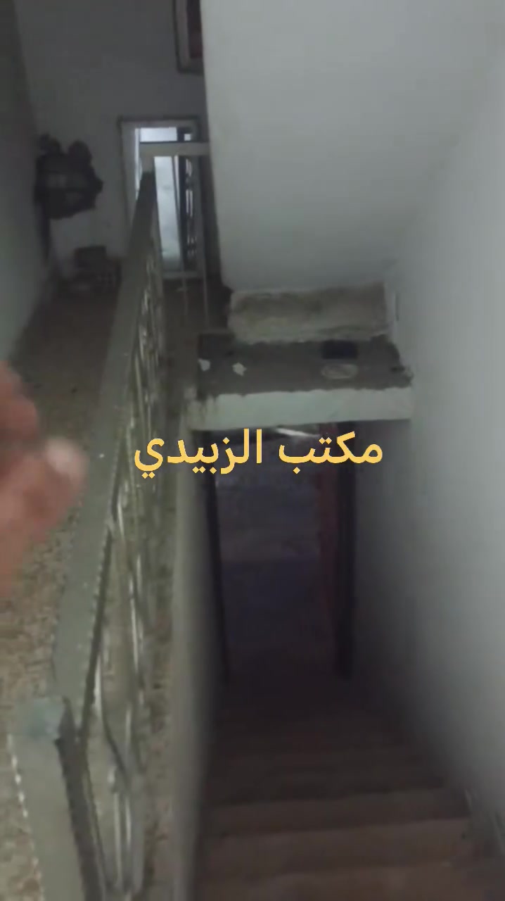 شقة معزولة للايجار تفاصيل داخل الفديو ***********
