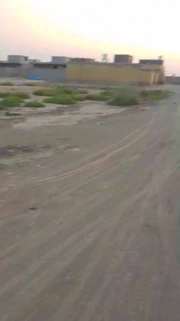 ٢٢٠م • ٥٠م من الشارع • قرب الكرمون