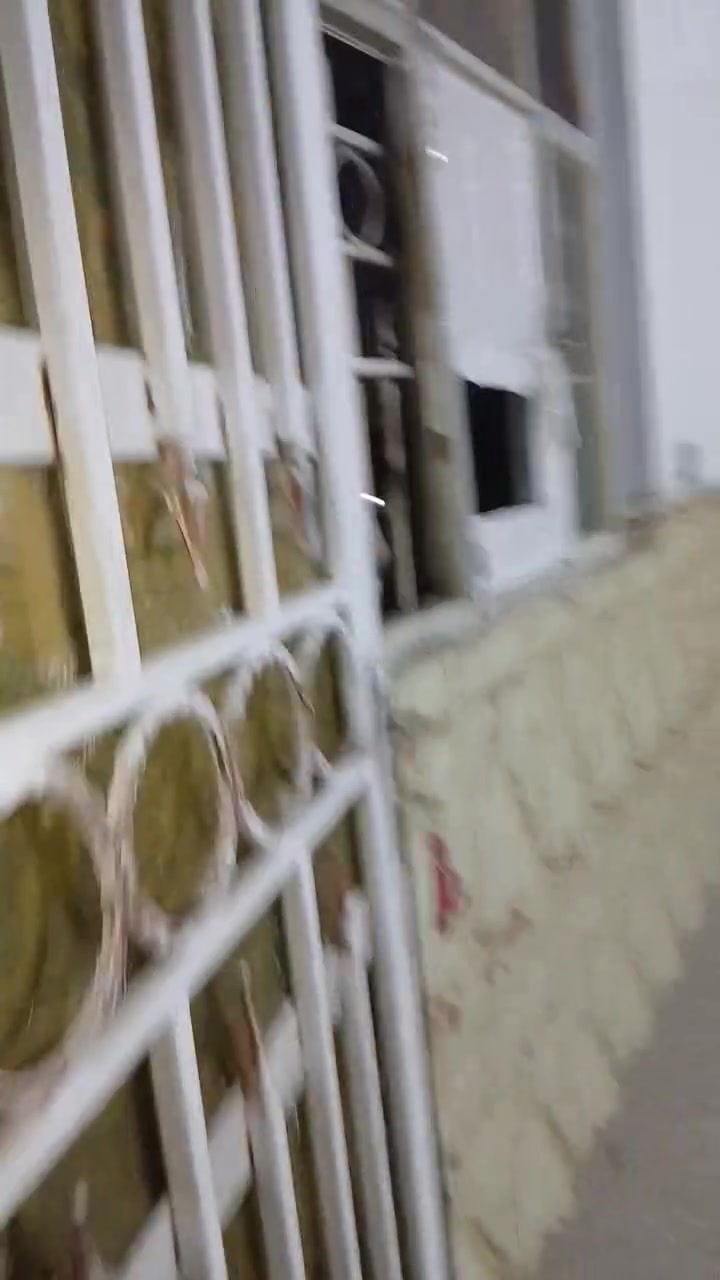 شقق للأيجار 
4 غرف وصاله وخدمات 
غرفتين وصاله وخدمات 
غرفه وصاله وخدمات 
***********
