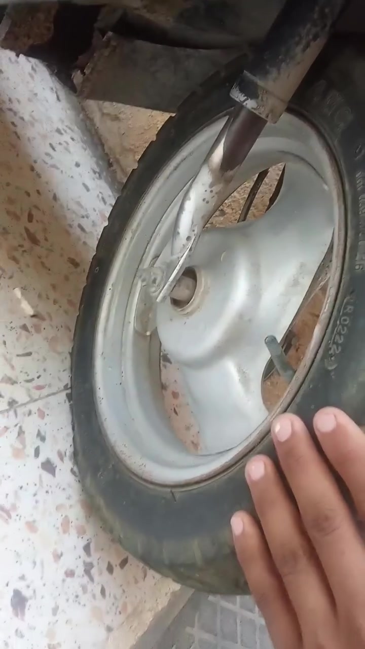 السلام عليكم 
غراض دراجه بطه للبيع  تفصيخ شتريد تعال موجود
    ذني👇
 وياله ..امامي خلفي هوه وتاير مالته كامل
 شاصي.. بي لحيم من دواسه رجل
 كفرات.. كامله مثل ماتشوف
 تانكي ..
ركبه..
 كابريته..بلاديه
 كهربائيات.. وضفيره 
 جوزه.. شغاله وسويج موجود
جنطه..
مكينه ..لاطشه 
صالنصه..
دكمه.. مال سلف ومال اشاير موجوده
ذيل بك لايت..
سوبايه ..
أي شي يعجبك تعال فصخ واخذ وكلمن ب سعره 

خاص ماسنجر موجود وخط موجود 
***********
