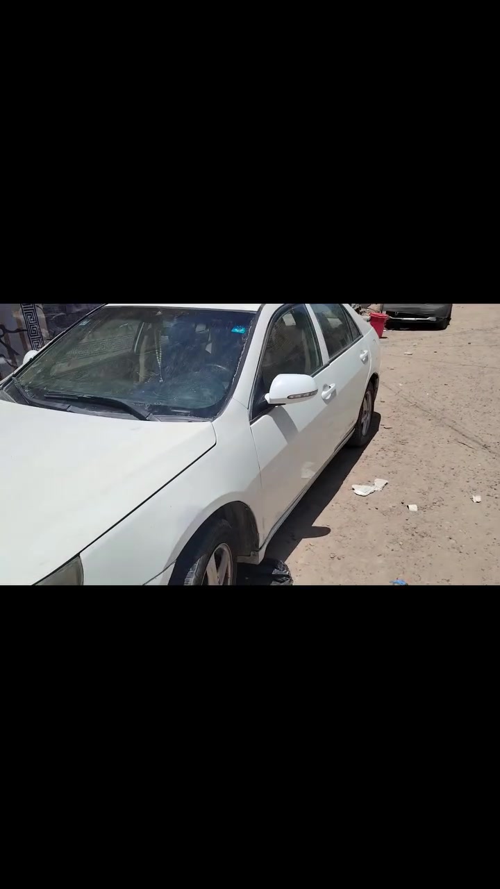 السلام عليكم BYD F6 موديل ٢٠١١ السيارة جاهزة مكينة ميتسوبيشي كلانت التبريد فقط غاز اطارات ٣ جديد. ينرادلها شوية ترتيب رقم بغداد انكليزي فقط السعر ٣٥$ بغداد حي اكد الرشاد للتواصل ***********
