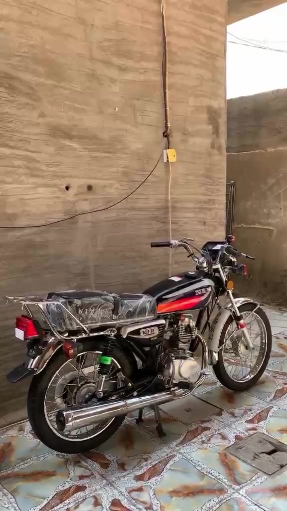 للبيع متياز ٢٦ ب ٦٥٠ وبيه مجال رقمي ***********
