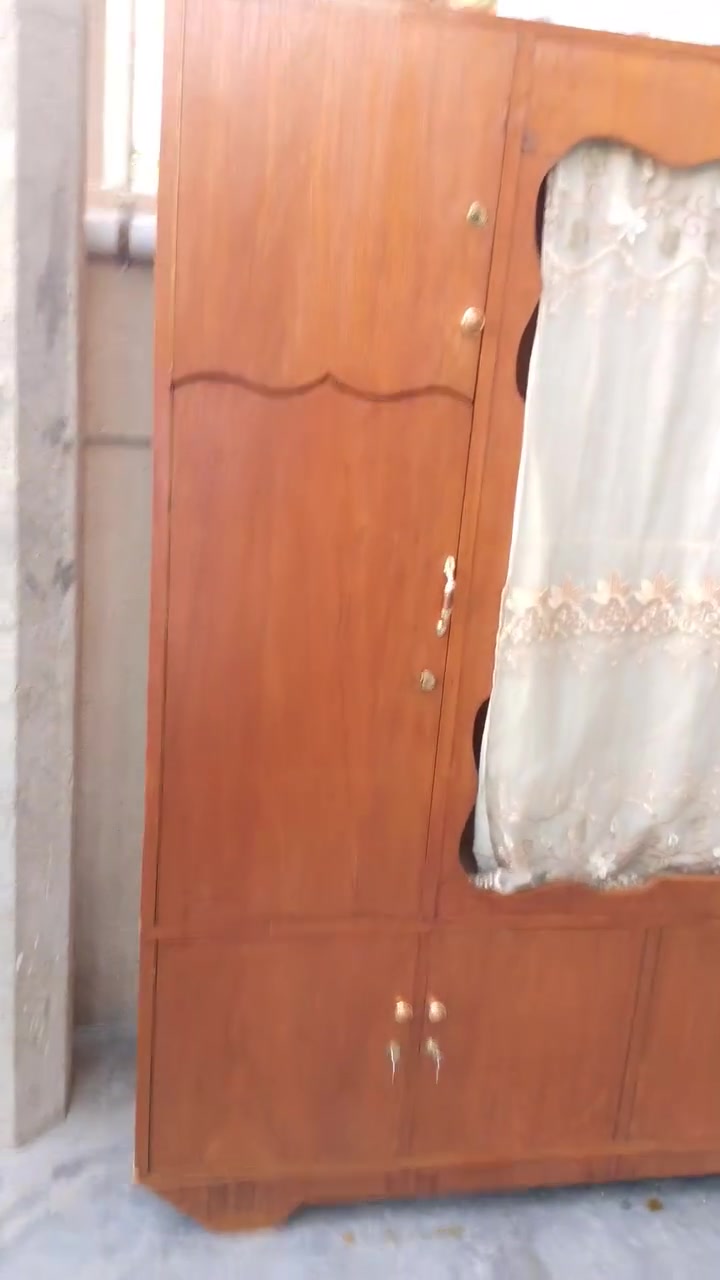 بيت فراش  كلاري صاج عراقي نظيف جدا جدا جدا اخو الجديد بعده بلادي 3 متر كامل مابيه نقص سعر225 الف العنوان كلار عدنه توصيل حسب أماكن قريبة على كلار *********** اشكال اكو بسوك حسب نظافه
