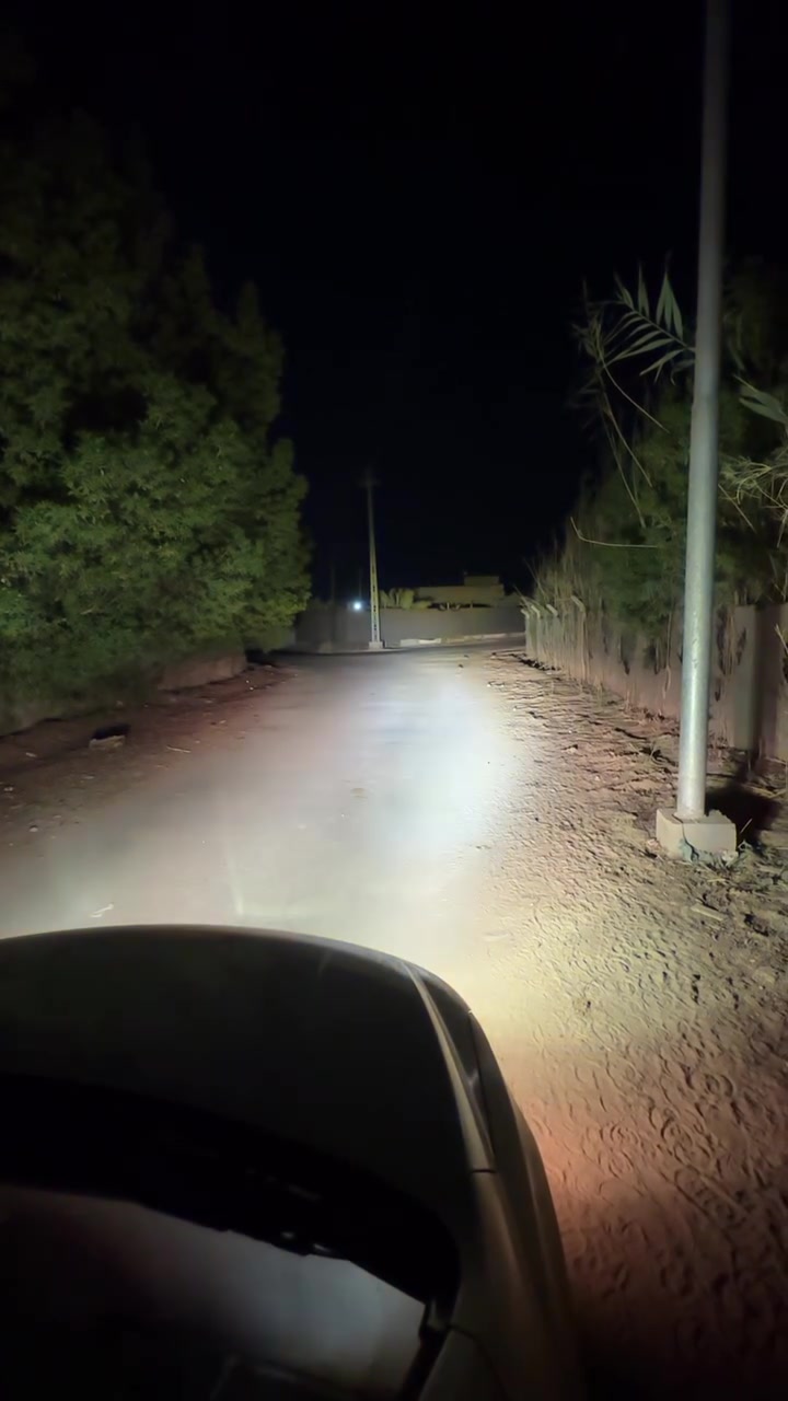 السلام عليكم

كلوب زنون LED
فول اناره يسوي الشارع نهار تحكم بلاتوث يعني وانت اسوق تتحكم بي ع موبايل بي كرت تنزل البرنامج وتتحكم بي اكثر من  عشر وضعيات اناره الرئيسيات ثلجي واصفر واوفايت باقي لوضعيات ضبابي وترابي ومطر واماكن ضيقه وبعد هواي ميزات بي ((السعر ٧٥)) وبي مجال قليل ولمقطع يوضع انارته وميزاته..***********
