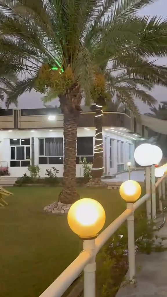 🏰 مزرعة سندانه😇

✨ استمتعوا بأجمل الأوقات مع العائلة والأصدقاء في أجواء هادئة، خصوصية تامة، وخدمات متكاملة.

📍 الموقع

بغداد – المدائن سلمان باك منطقه باوي 

🌿 تفاصيل المزرعة

* 📏 المساحة: دونم كامل.
* 🏊 مسبح .
* 📐 أبعاد المسبح: 4 × 7 متر.
* 🛏️ غرف نوم عدد ٢ 
* 🍽️ مطبخ متكامل.
* 🚿 حمام.
* 🚗 كراج خاص للسيارات.

🌳 الجلسات والترفيه

* 🌴 حديقة أمامية كبيرة.
* 🌴 حديقة خلفية كبيرة.
* 🪑 جلسة عربية مريحة.
* 🪟 منضدة.
* 🎠 مراجيح.
* 🛝 زحليقة للكبار والأطفال.

⚡ الخدمات

* 💡 كهرباء 24 ساعة.
* 📶 إنترنت متوفر.
* ✅ جميع الخدمات متوفرة.

🕒 أوقات الحجز

🌞 الحجز الصباحي: من 8:00 صباحًا إلى 7:00 مساءً.

🌙 الحجز المسائي: من 8:00 مساءً إلى 7:00 صباحًا.

📞 للحجز والاستفسار

*********** متوفر واتساب @

🌹 مزرعة سندانه ترحب بكم، ونتمنى لكم أوقاتًا مليئة بالراحة والاستجمام في أجواء عائلية مميزة.
