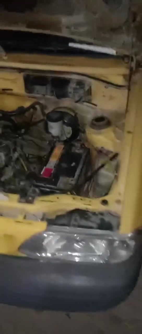 سلام عليكم سايبه موديل 9 سنويه صاقطه 2019ابيع كوم حديد بدون راعي
تفاصيل السيارة بلاكات جديده فيت بهم جديده كهربائي كله تشتقل أبيع بدون راعي اتكفلك من السرقه تمام يعني كوم حديد سنويه موجوده السعر مليون 750 وبيه مجال قليل العنوان البصره/***********
