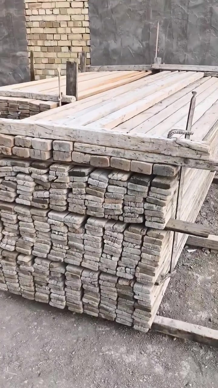 قالب خشب للبيع لوح وسير فقط
بلحله ***********

