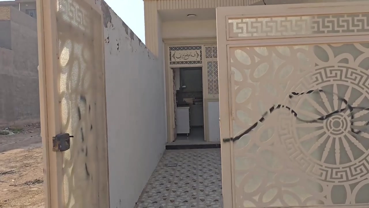 بيت للبيع في منطقة الموظفين – جاهز للسكن مع الأثاث الكامل! 🏡
​تعلن مكتب عماد كاظم عن توفر منزل مميز للبيع بالكامل مع الأثاث، والمواصفات كالتالي:
​المساحة: 150 متر مربع
​التفاصيل: موضحة بالكامل داخل الفيديو
​الحالة: يباع مع جميع الأثاث (كامل وجاهز للسكن)
​📞 للتواصل والاستفسار:
​المراسلة عبر الخاص
​أو زيارة مكتب عماد كاظم
​📱 أرقام الهواتف:
​***********
​***********
