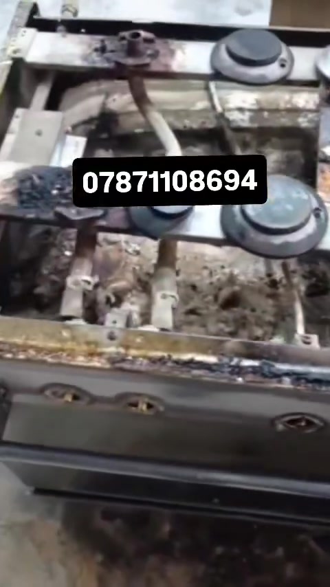 السلام عليكم اخواني وخواتي وياكم صيانه ابو علي انواع صيانه الطباخات متواجد على رقم الهاتف لاي مكان نتواصل مراسلت الصفحه اتخل على واتساب *********** 🧿
