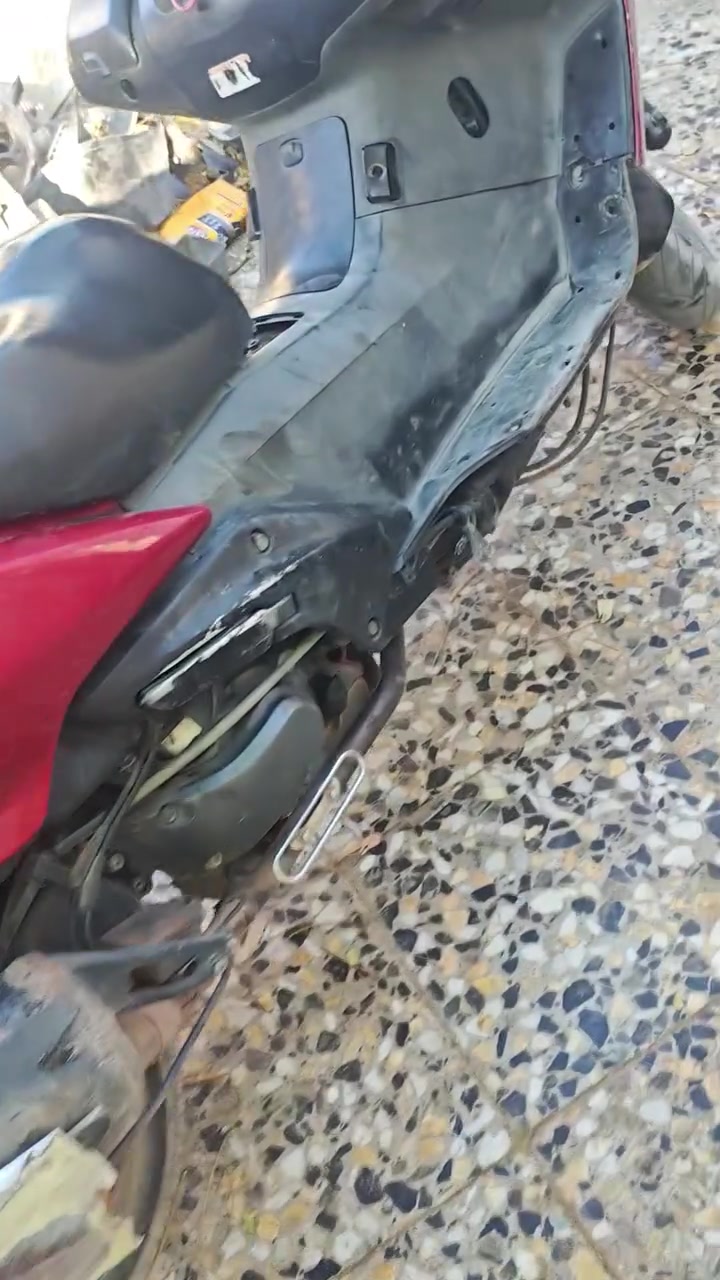 سلام عليكم شباب توفر تفصيخ  توصيل كل المحافظات***********
