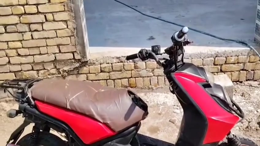 سكنس للبيع او ( مراوس بعدله )
 محرك مفتوح أوراق منفيس كامله كهربائيات شغاله دراجه يرادلها ترتيبات بسيطه مكاني المجر السعر خاص ***********
