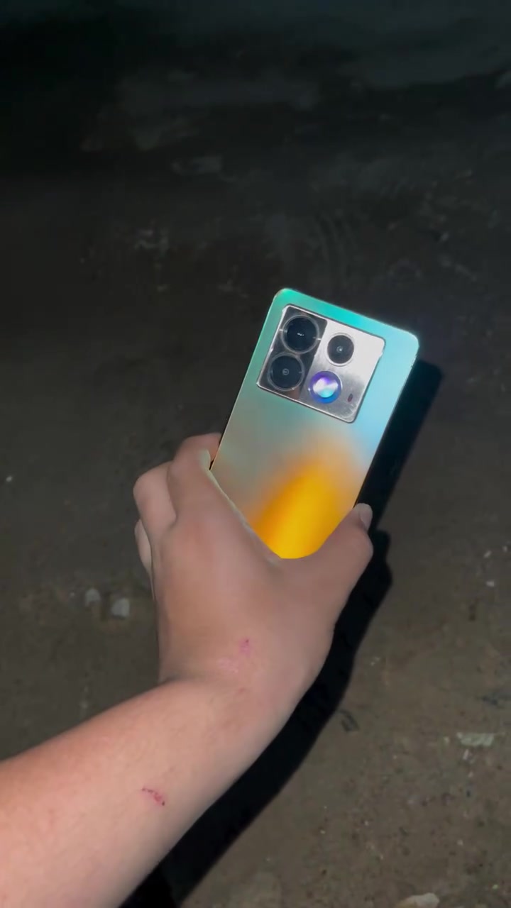 السلام عليكم جهاز  انفنكس not40bro  فول نضافه مستعمل قليل جهاز جديد بمعنه كلمه كلشي مامبدل بي كامره بصمه  ذاكرته ٢٥٦جهازً كفاله شخطه مابي تجي وشوفه  السعر علئ هذا رقم متوفر فقط واتساب *********** مكان تلفون نجف
