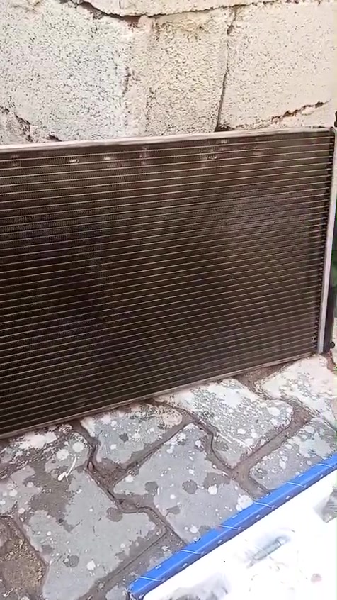 السلام عليكم راديتر بيجو سراوين وغراض صدر مال بيجو للبيع السعر 50 الف كلهن وبيهن مجال كلش بسيط مكانهن بغداد الشالجية للاستفسار ***********
