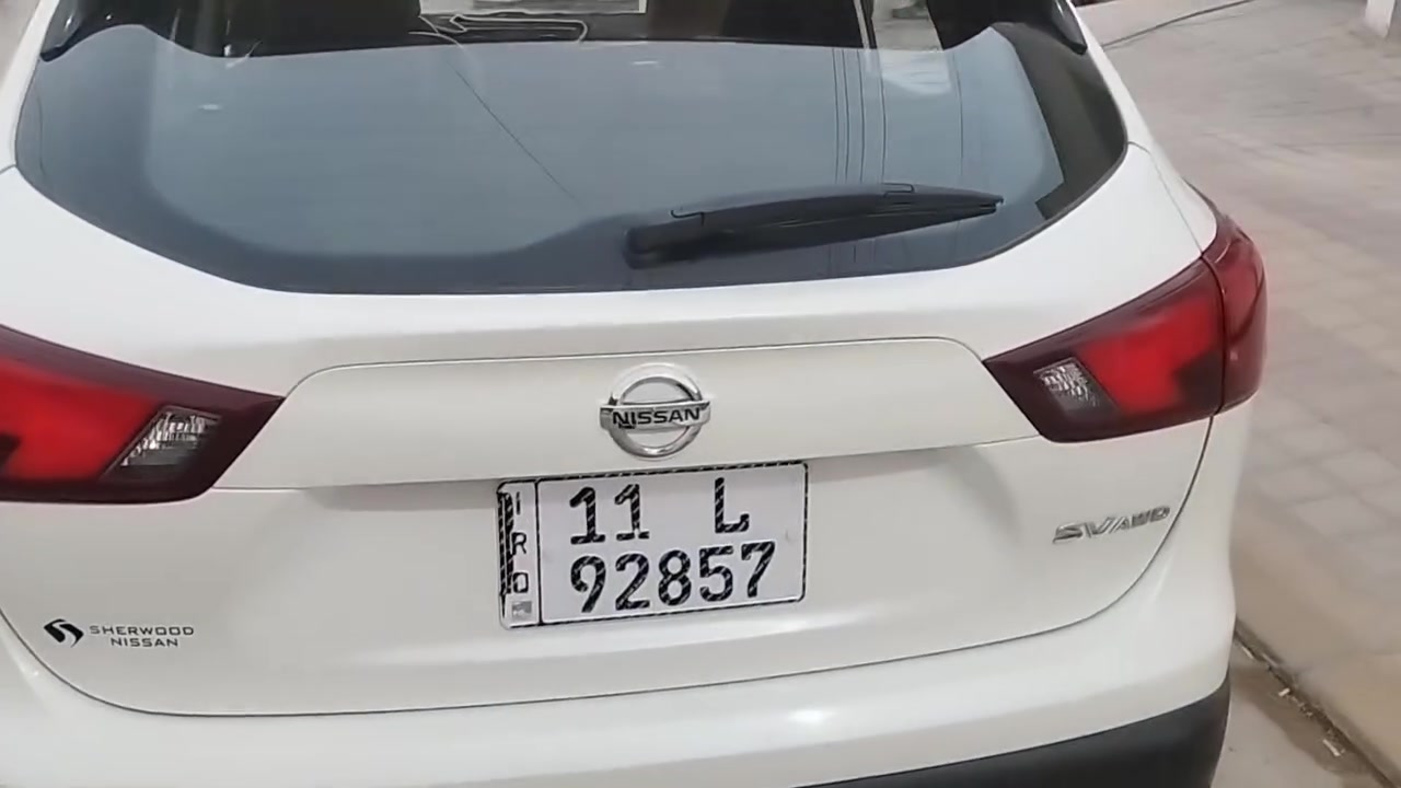 روج سبورت موديل 19 حجم المحرك 2000 باسمي سنويه وهزه جديده لسنه 31 السيارة لدي من سنه 21 فتحه بصمة فور ويل اشاير بالمري توقف ذاتي امامي خلفي تحديد مسار نقطة عمياء تبريد بيانو رادار صبغ جاملغ امامي السايق العداد 115 كيلو بنزين فقط محسن ودهن اصلي سعر اللتر لا يقل 15000 الف صيانه للكير مرتين فلاتر حديدي وورقي ودهن سعرها 155$ وبيها مجال ويرهم مراوس ب اكستريل وانطي فرق مكان السيارة الرمادي ***********

نص مكتوب في الصور:
- 70 VIN: JN1BJ1... stat.vin NISSAN ROGUE 2019 :SERIES WHITE INLINE-4 VIN: JN1BJ1CR5KW313442 1 VIN STAT Informe de daños con IA Entrar Registrarse