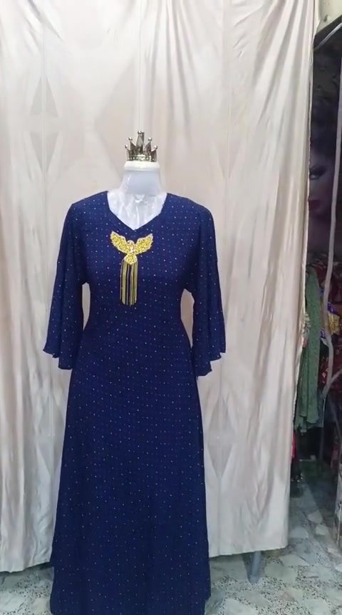 إني خياطه من نجف حي الجامعه *********** عندي جاهز وتوصيل وعندي قطع التريد تختار الون الي عحبهه وفصال على ضوقها
