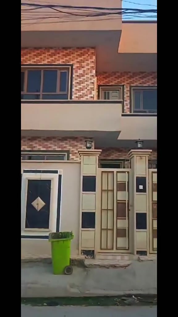 🏡 دار سكني للبيع | حي السماح
​المكتب: مكتب وادي العين للعقارات
​المساحة: 200 متر مربع
​الأبعاد: الواجهة 10 أمتار × العمق 20 متراً
​السعر: 195 (مع مجال للمناقشة)
​📞 للتواصل والاستفسار: *********** أو مراسلة الصفحة مباشرة.
