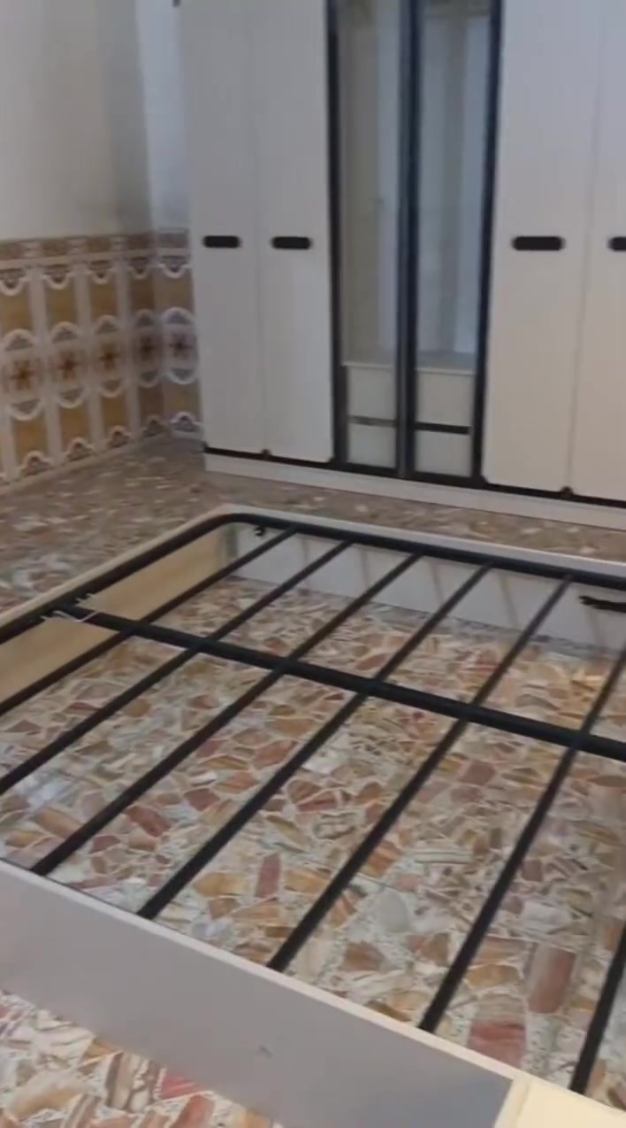 غرفة نوم • جديدة • الاسمنت الكوفه