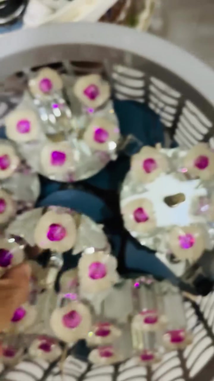 سلام عليكم انارة سقوف ثانوية مستعملة قليل 3 درازن ***********
