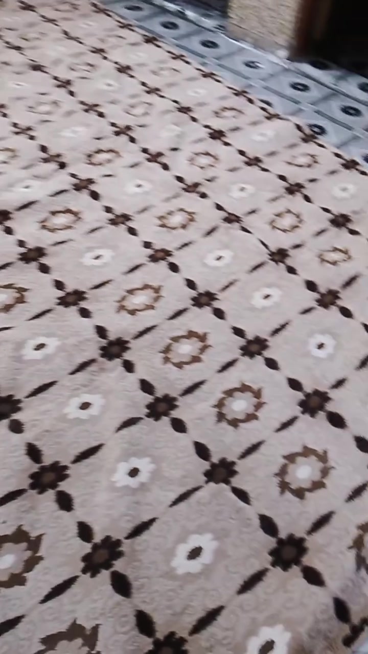 للبيع فقط بي حركه مال جدر ب45 وبيه مجال قليل راسني خاص او واتساب ***********
