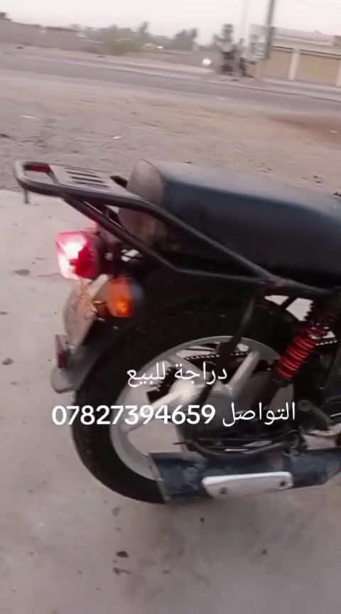 السلام عليكم 
بوكسر موديل18
كهربائيات كلها شغاله
سعر 450
رقم ***********
