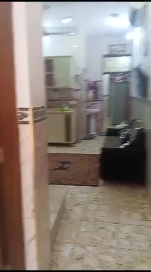 بيت للبيع بالاربع شوارع ٣ غرف نوم سعره ١٢٠ مليون للاستفسار ***********
