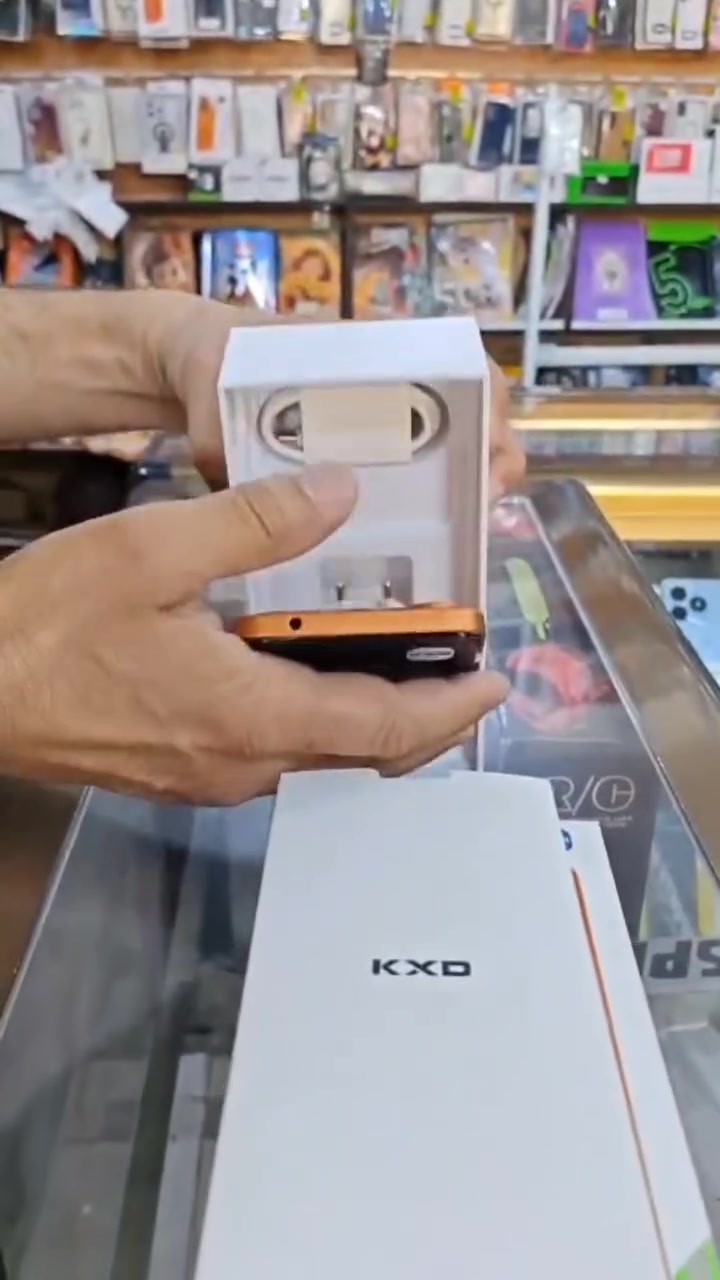 الجهاز الأفضل وشبيه الايفون من شركة KXD 
بسعر 150 الف بس 🔥🔥
للإستفسار اكثر يرجى مراسلة الصفحة او الإتصال على الرقم ***********
